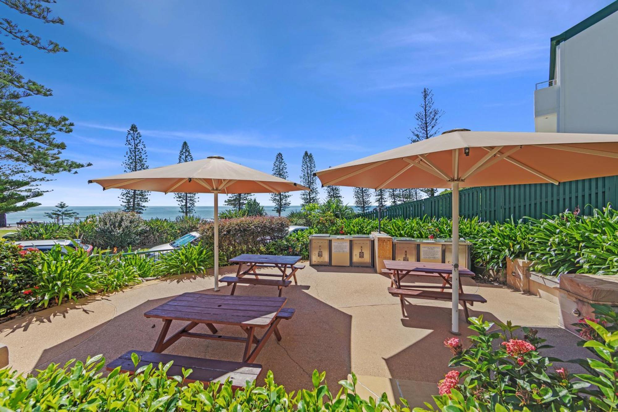 The Norfolks On Moffat Beach Caloundra Exterior photo