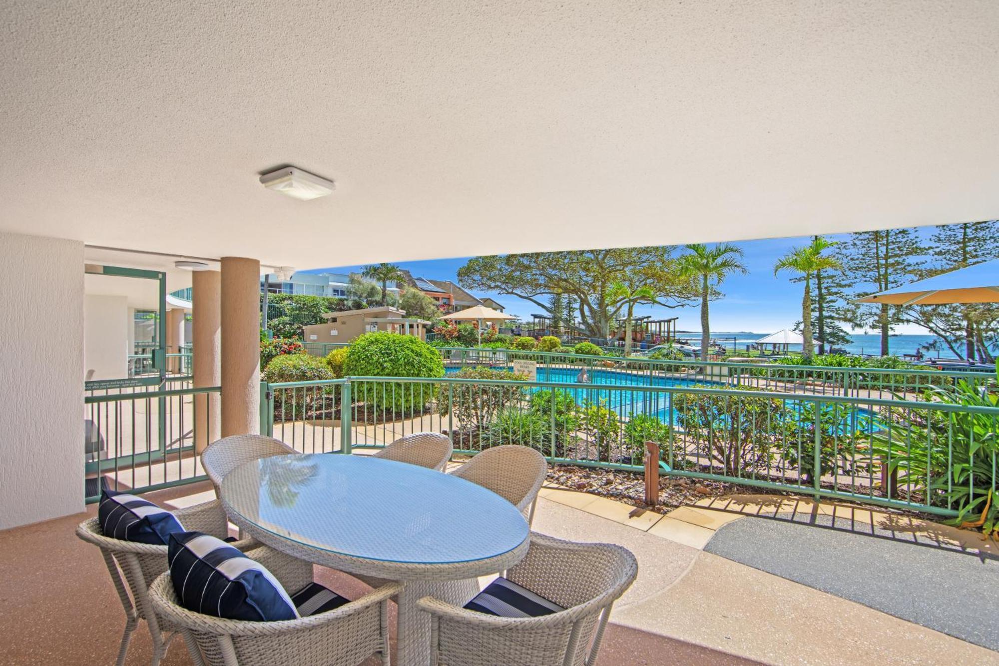 The Norfolks On Moffat Beach Caloundra Exterior photo
