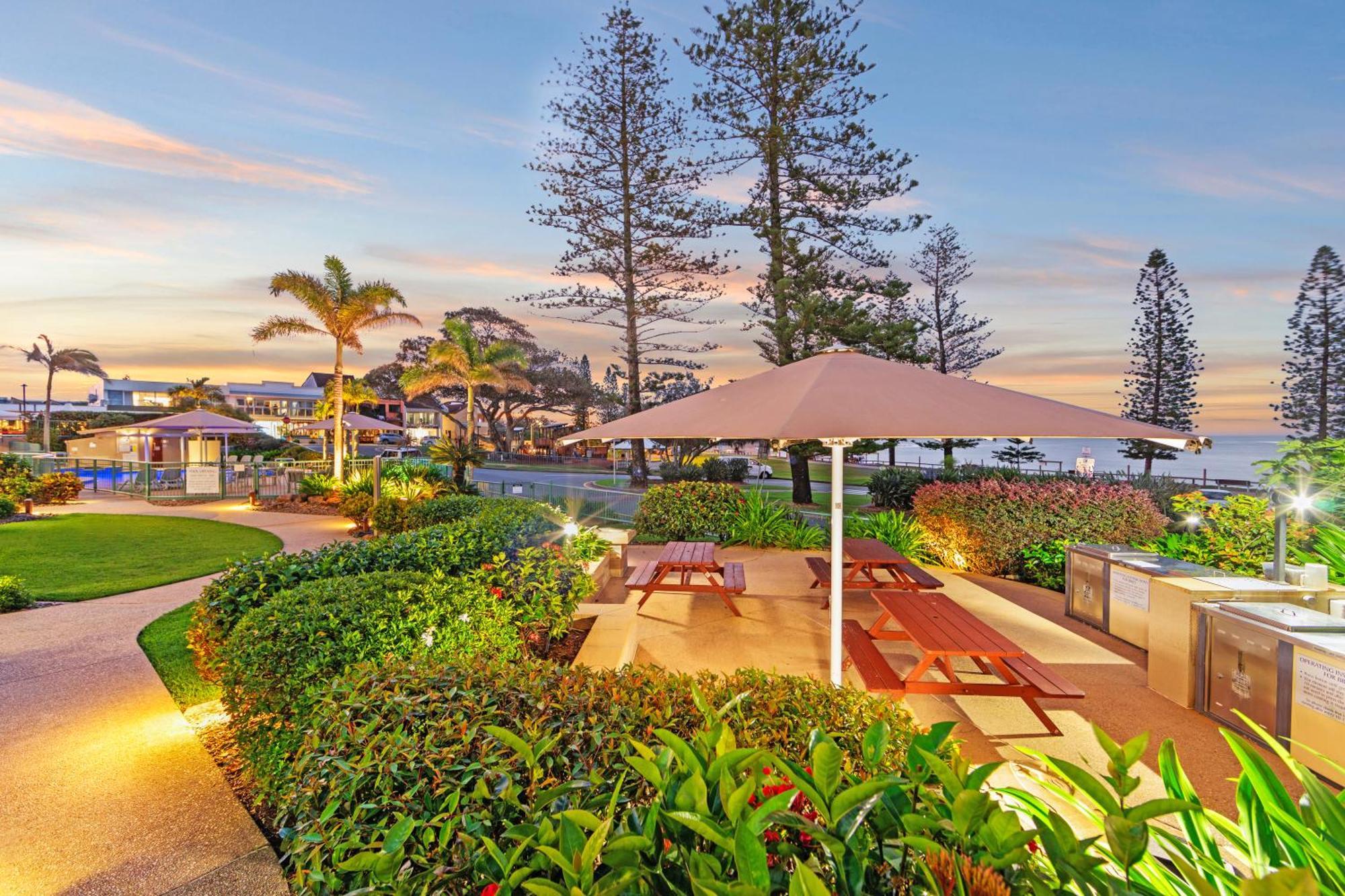 The Norfolks On Moffat Beach Caloundra Exterior photo
